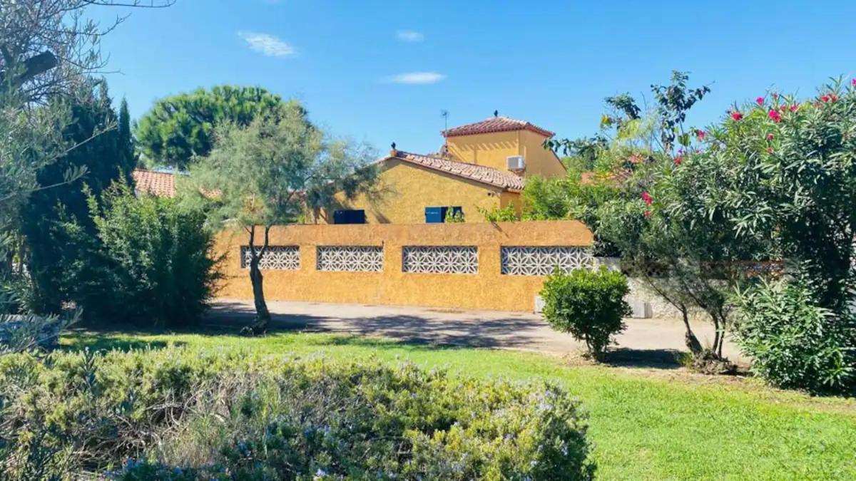 Villa Magnifique Maison Avec Piscine Privee A 300 M D'une Tres Jolie De Sable *