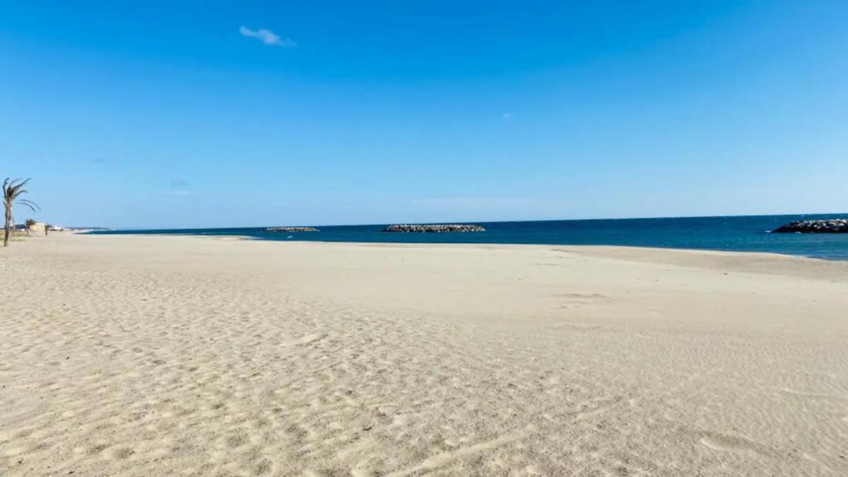 Magnifique Maison Avec Piscine Privee A 300 M D'une Tres Jolie De Sable Villa *